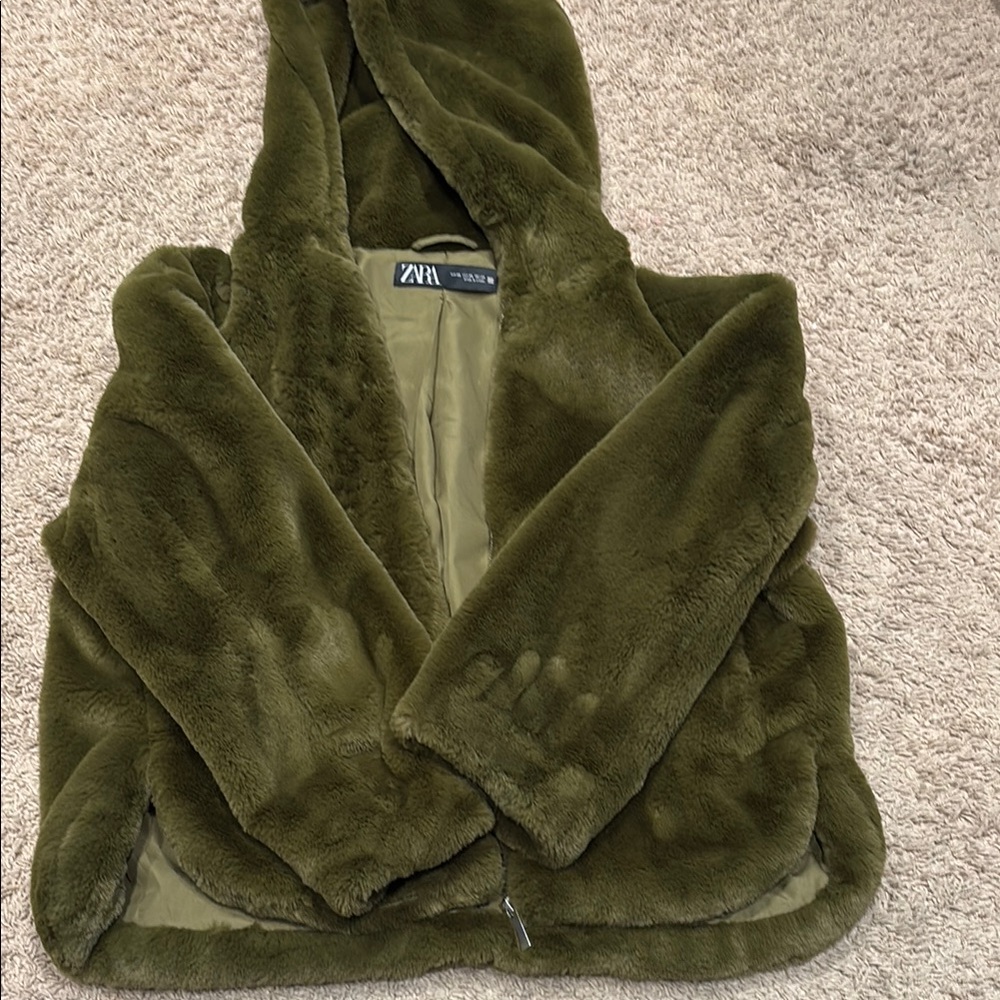 Zara Green Faux Fur Coat (XS)